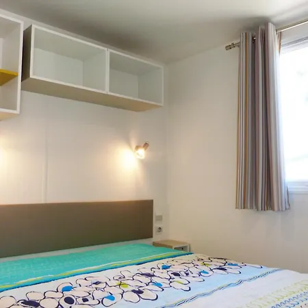 キャンプ場 Le Mediterranee 3*