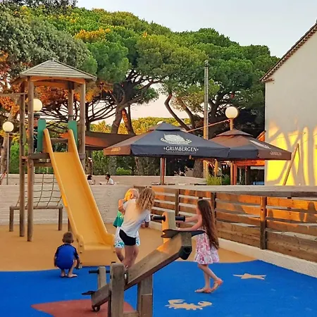 Le Mediterranee אתר קמפינג 3*