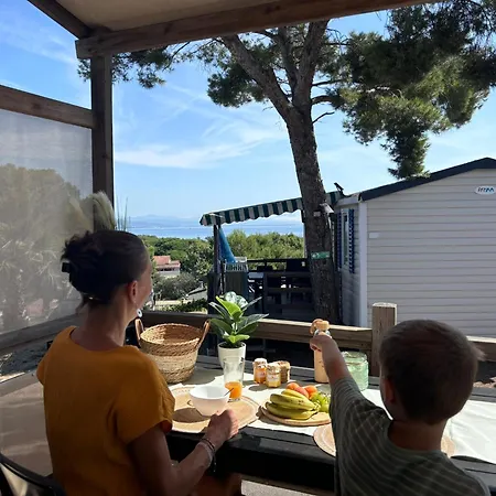 Le Méditerranée 2*