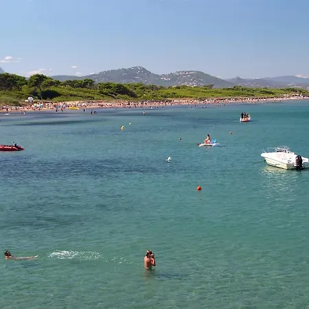 Le Méditerranée Camping 2*