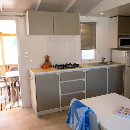 Le Mediterranee Camping 3*