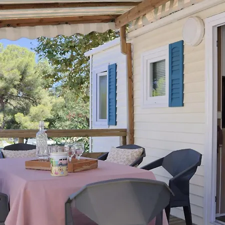 Campeggio Le Méditerranée 3*